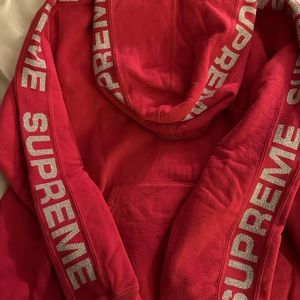 Supreme Sweatshirt